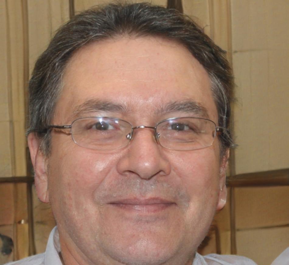 Michael Thompson - Senior Financial Educator